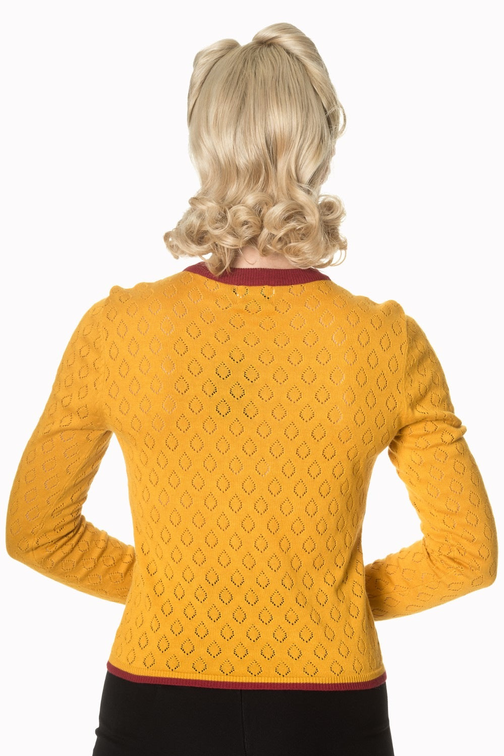 FIRST LOVE KNIT TOP