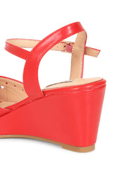 BANNED RETRO Sunny Daze Wedge 1940s-Inspired Cut-Out Peep Toe Sandals With Ankle Strap-Red