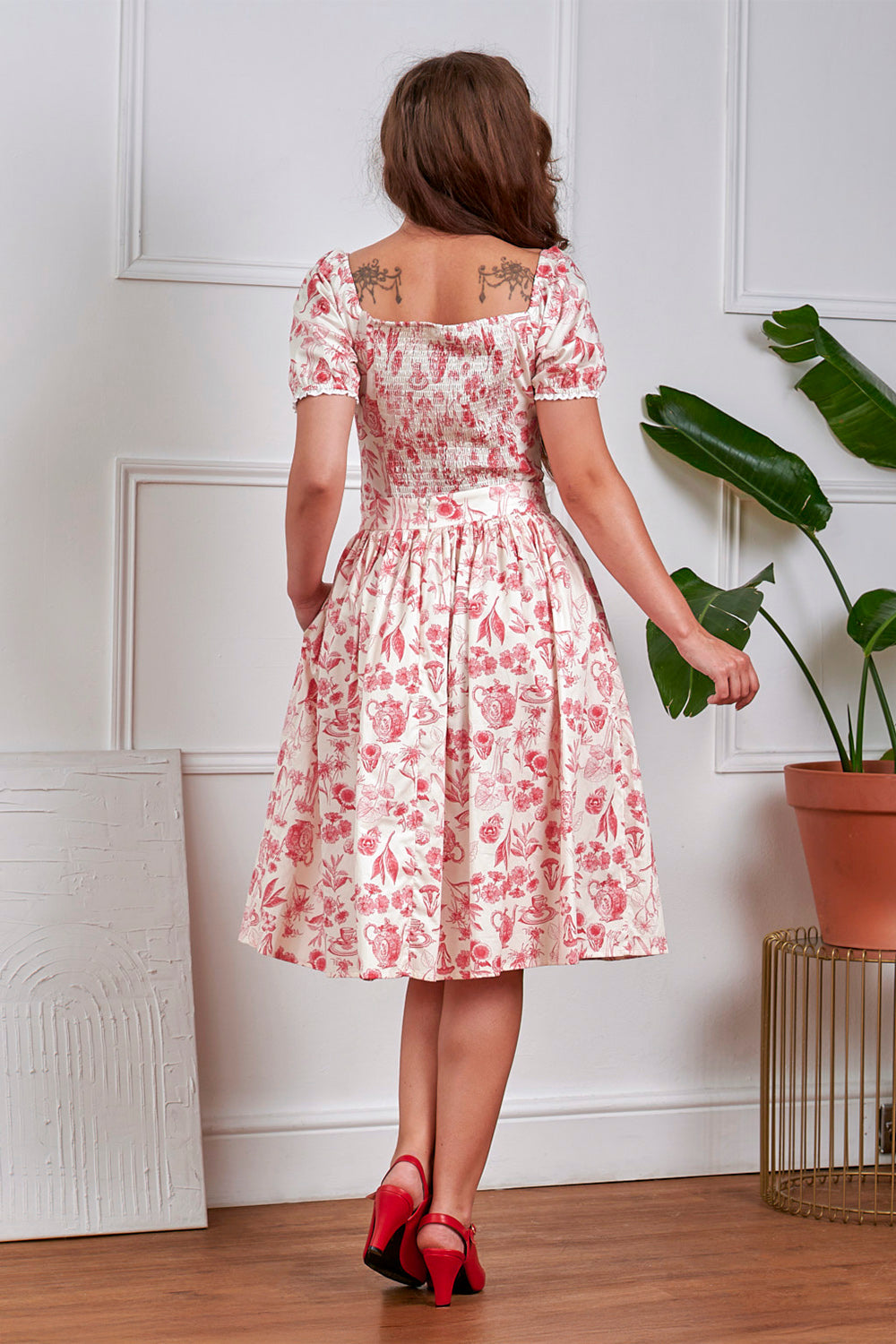 Banned Retro 50s Rosie Circle Floral Tea Swing Skirt-Cream