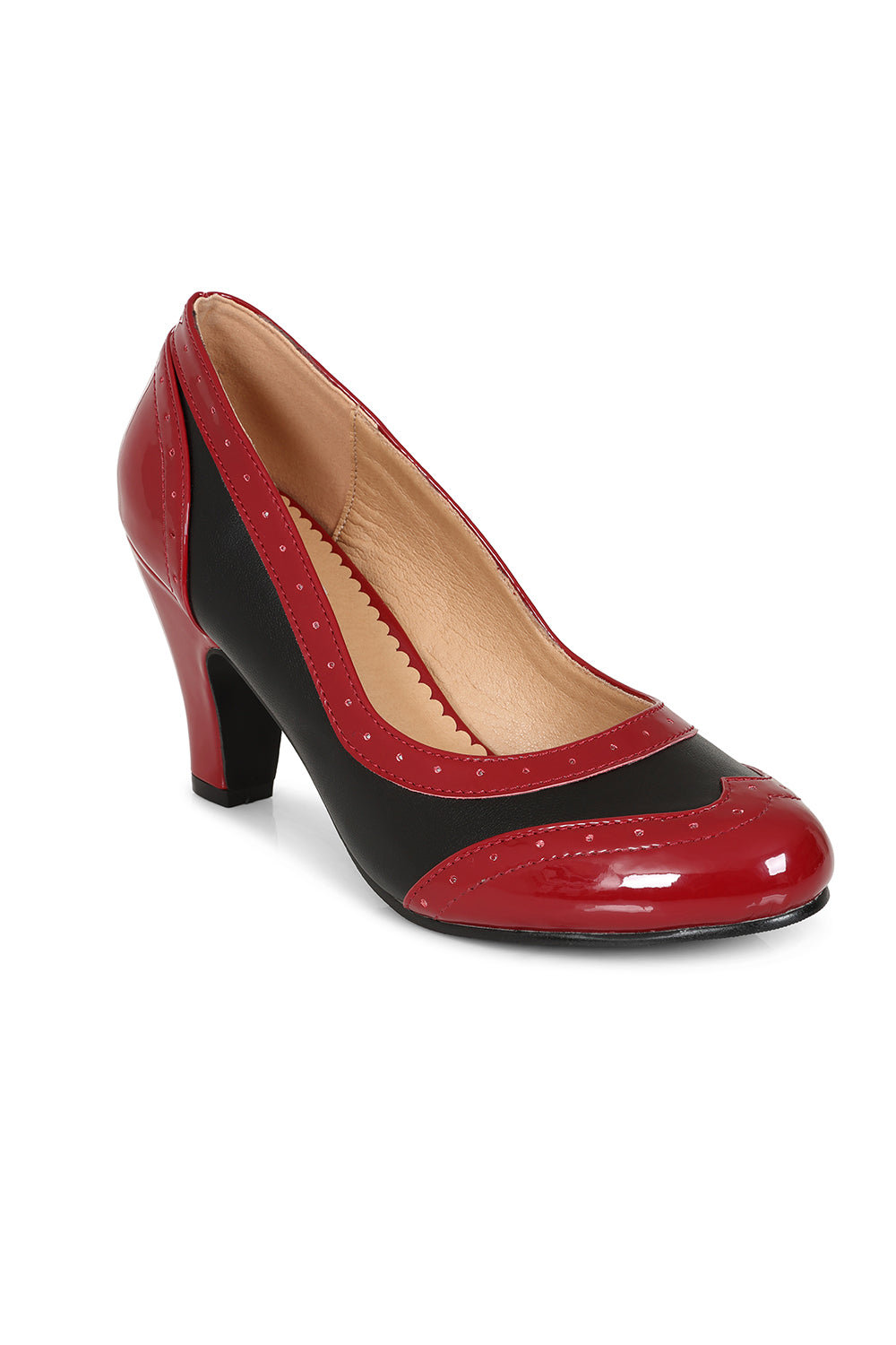 Banned Retro Rendezvous Pumps