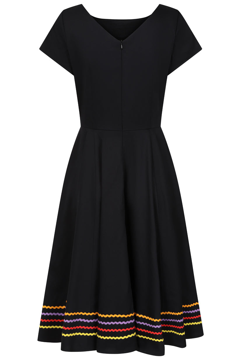 Banned Retro 50s Carmen Full Skirt Swing Dress-Black