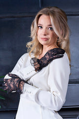 Banned Retro Bellflower Lace Gloves
