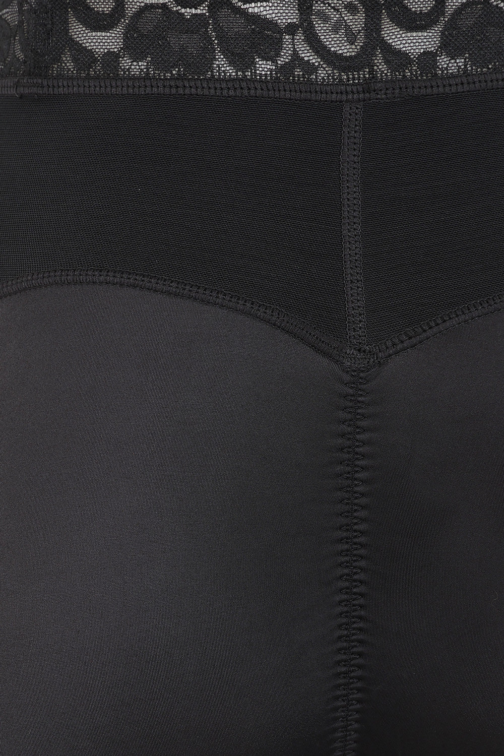 Banned Retro High-Waist Spitzen-Shapewear-Shorts
