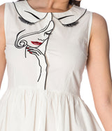 MODEL FACE DRESS